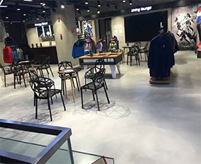 阿迪旗艦店水泥自流平找平地面
